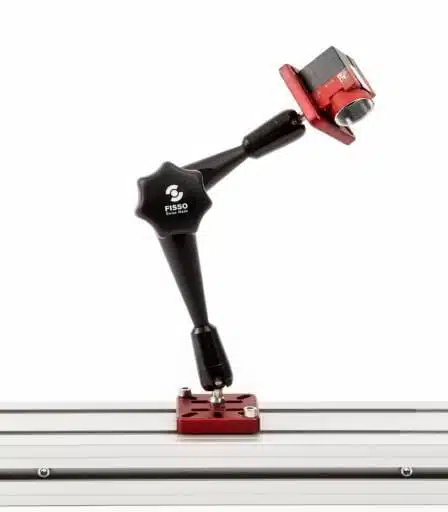 FISSO camera-monitor mount with articulated arm setup